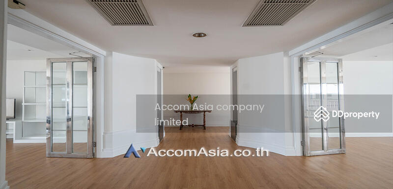 The unparalleled living place