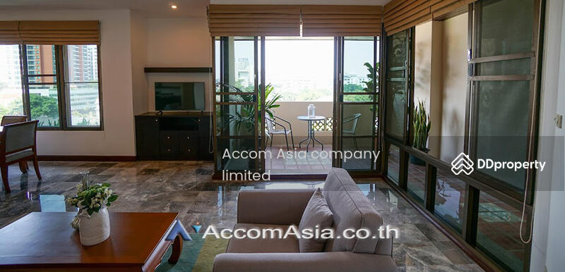 The exclusive private living