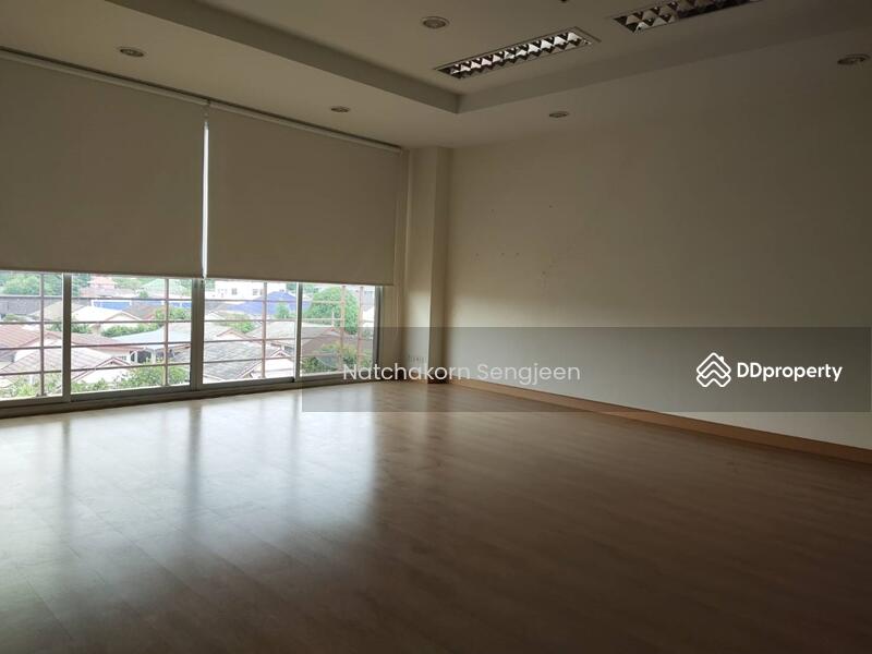 For Sale - Office + House for sale , Soi Punnawithi 34, Sukhumvit 101 Road, Bang Chak , Phra Khanong , Bangkok., Bangkok