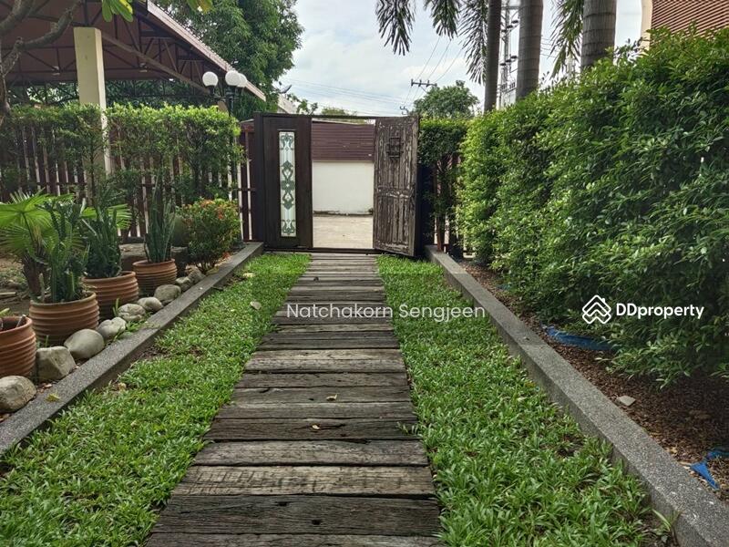 For Sale - Office + House for sale , Soi Punnawithi 34, Sukhumvit 101 Road, Bang Chak , Phra Khanong , Bangkok., Bangkok