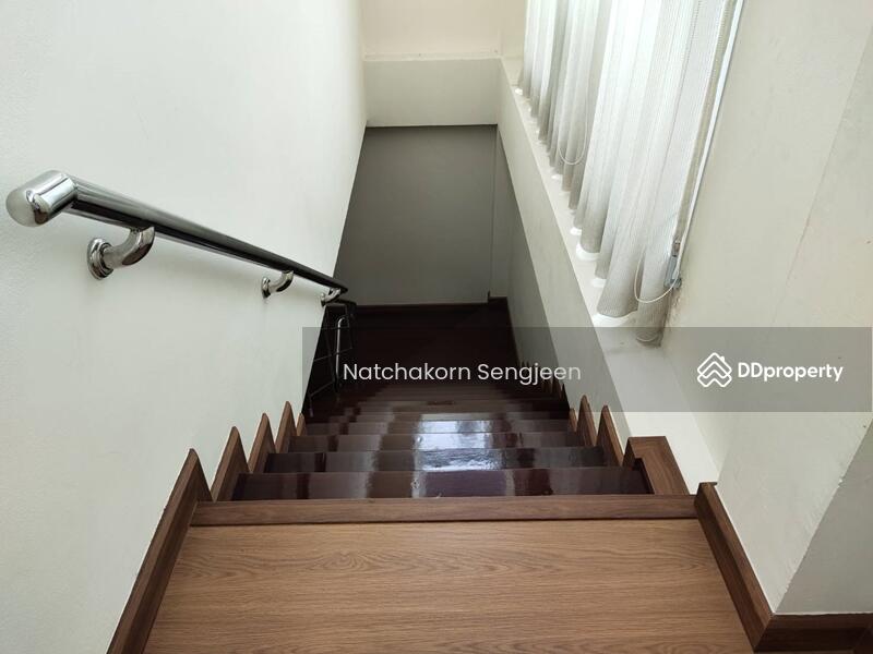 For Sale - Office + House for sale , Soi Punnawithi 34, Sukhumvit 101 Road, Bang Chak , Phra Khanong , Bangkok., Bangkok