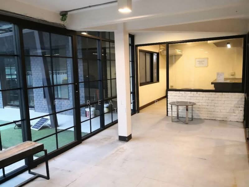 For Rent Retail Space 150 sqm BTS Phrom Phong, Bangkok BRE17817, Bangkok, Khong Tan, Khlong Toei, Bangkok, , 150 sqm, Retail Space For Rent, by Hero Realtor Co., Ltd., 10344857 - DDproperty.com