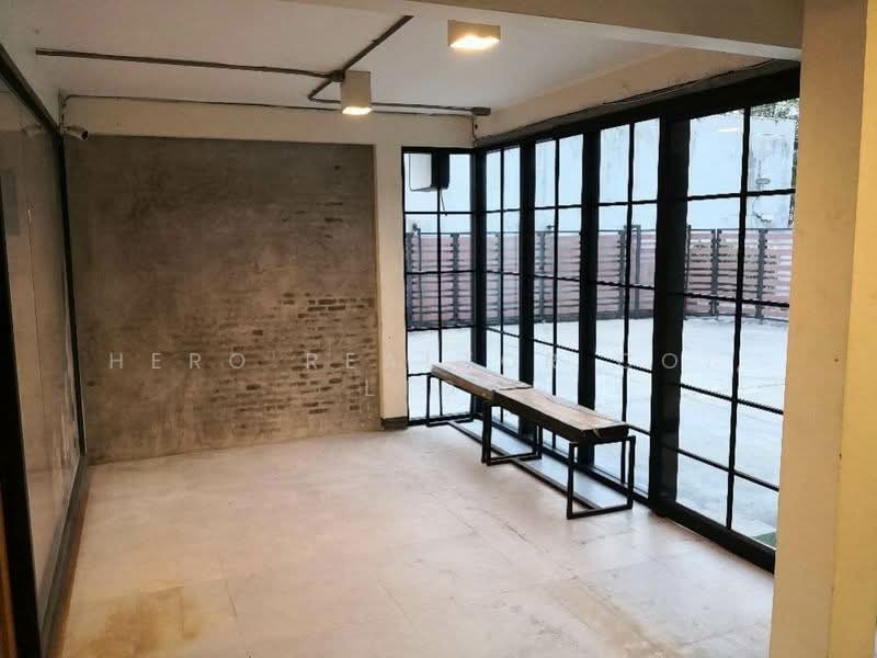 For Rent Retail Space 150 sqm BTS Phrom Phong, Bangkok BRE17817, Bangkok, Khong Tan, Khlong Toei, Bangkok, , 150 sqm, Retail Space For Rent, by Hero Realtor Co., Ltd., 10344857 - DDproperty.com