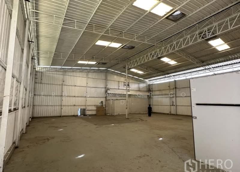 For Rent Warehouse 400 sqm in Min Buri Bangkok BRE17927, กรุงเทพ, แสนแสบ, มีนบุรี, กรุงเทพ, 400 ตร.ม., โกดัง-โรงงาน ให้เช่า, โดย Hero Realtor Co., Ltd., 10344939 - DDproperty.com