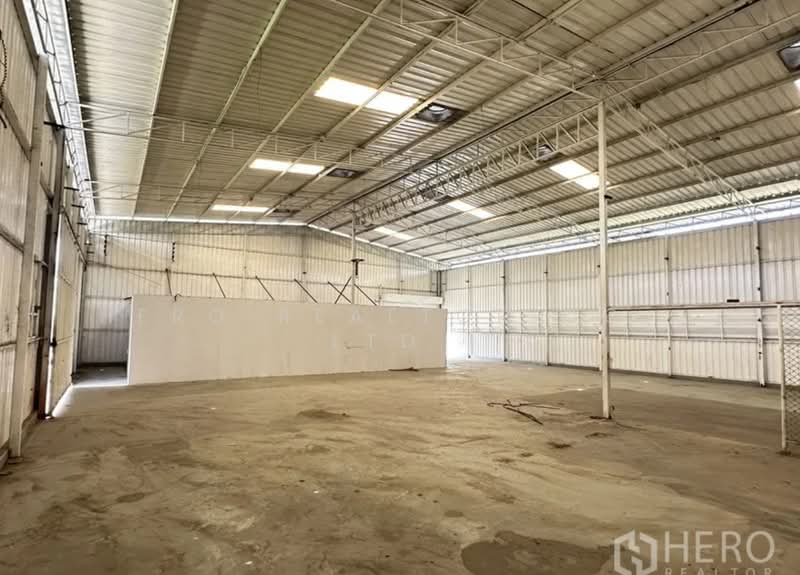 For Rent Warehouse 400 sqm in Min Buri Bangkok BRE17927, กรุงเทพ, แสนแสบ, มีนบุรี, กรุงเทพ, 400 ตร.ม., โกดัง-โรงงาน ให้เช่า, โดย Hero Realtor Co., Ltd., 10344939 - DDproperty.com