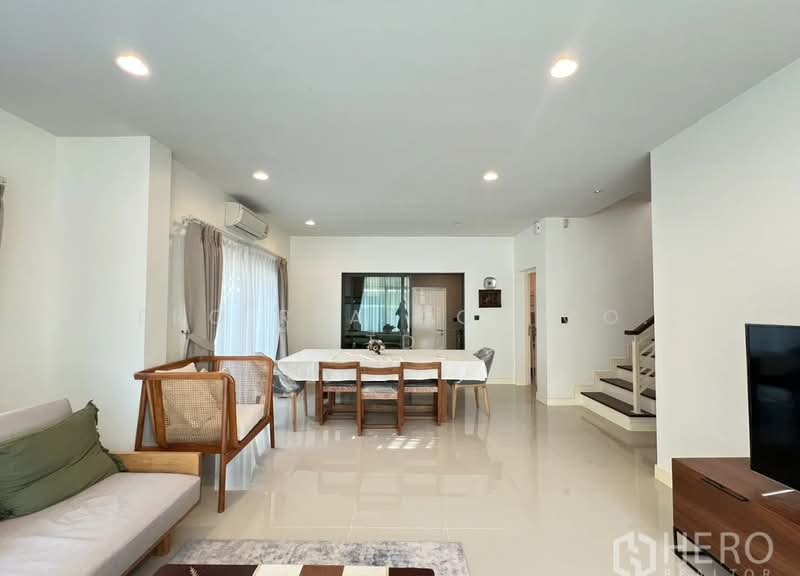 For Rent 4 Bedroom Detached House in Setthasiri Krungthep Kreetha, Bang Kapi Bangkok BRE18051, Bangkok, Hua Mak, Bang Kapi, Bangkok, 4 Bedrooms, 193 sqm, Single Detached House For Rent, by Hero Realtor Co., Ltd., 10345031 - DDproperty.com