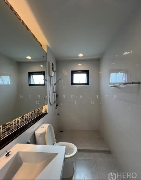 For Rent 4 Bedroom Detached House in Setthasiri Krungthep Kreetha, Bang Kapi Bangkok BRE18051, Bangkok, Hua Mak, Bang Kapi, Bangkok, 4 Bedrooms, 193 sqm, Single Detached House For Rent, by Hero Realtor Co., Ltd., 10345031 - DDproperty.com