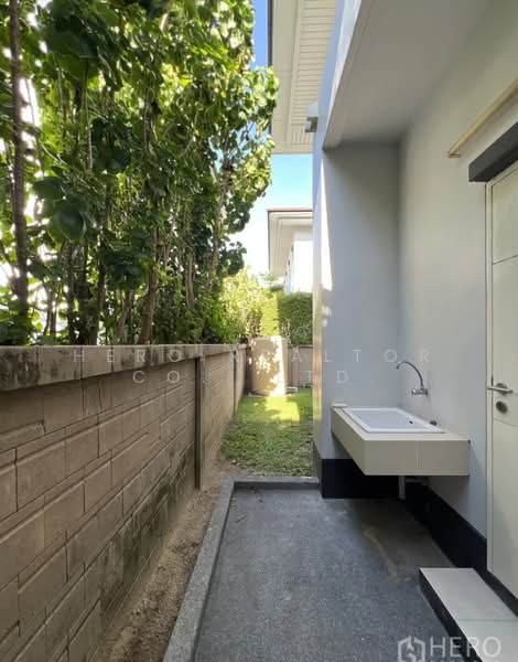 For Rent 4 Bedroom Detached House in Setthasiri Krungthep Kreetha, Bang Kapi Bangkok BRE18051, Bangkok, Hua Mak, Bang Kapi, Bangkok, 4 Bedrooms, 193 sqm, Single Detached House For Rent, by Hero Realtor Co., Ltd., 10345031 - DDproperty.com