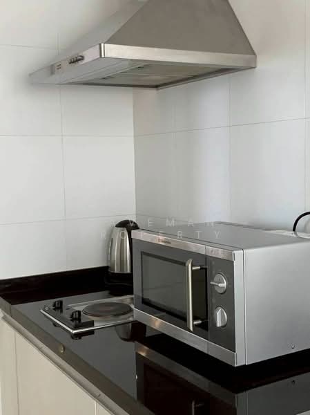 Siri Residence, Bangkok, 21 Soi Sukhumvit 24, Khong Tan, Khlong Toei, Bangkok, 1 Bedroom, 60 sqm, Condo For Rent, by Caveman Property, 10381680 - DDproperty.com