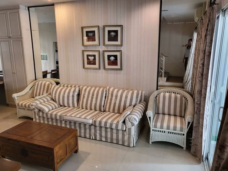 Baan Klang Muang Urbanion Rama 9-Ladprao, Bangkok, Soi Ladprao 84, Ladprao Road, Wang Thonglang, Bangkok, 3 Bedrooms, 120 sqm, Townhouse For Rent, by Thiti Boonchurn, 10385806 - DDproperty.com