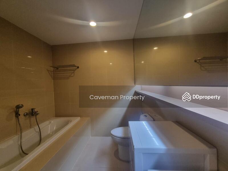 15 Sukhumvit Residences, Bangkok, Soi Sukhumvit 15, Khlongtoei Nua, Watthana, Bangkok, 1 Bedroom, 60 sqm, Condo For Rent, by Caveman Property, 10390344 - DDproperty.com