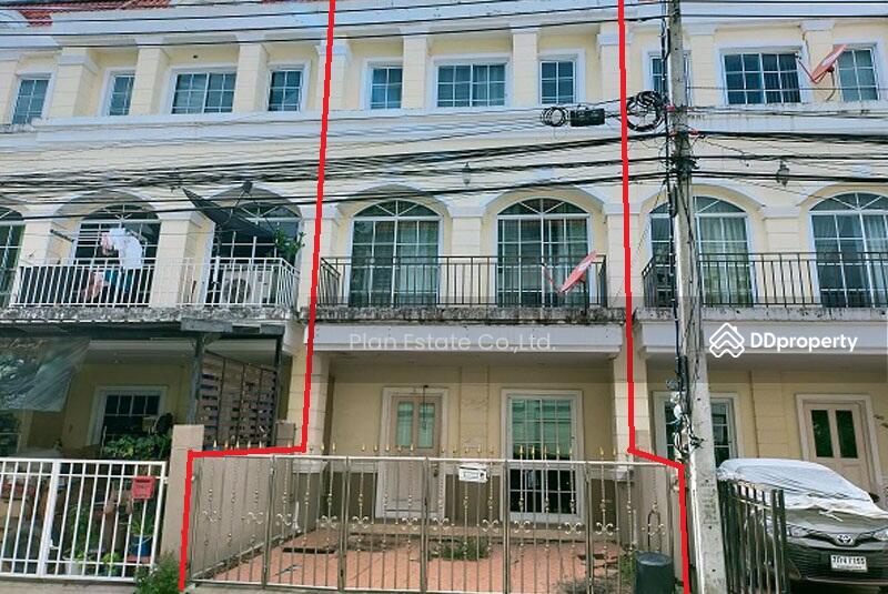 ทาวน์เฮาส์ 3 ชั้น หมู่บ้านวโรดม เพลส