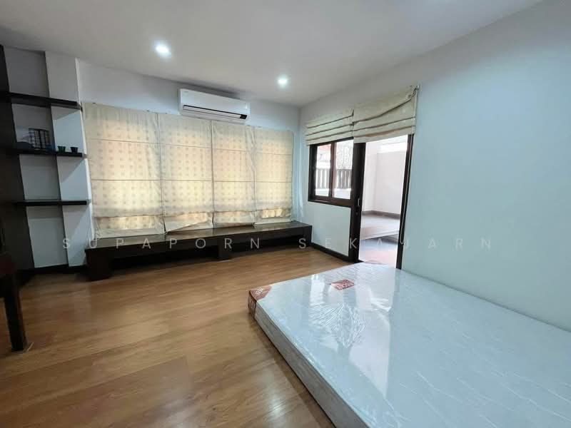 หมู่บ้านอบอุ่น, Nonthaburi, Bang Yai, Nonthaburi, 5 Bedrooms, 300 sqm, Single Detached House For Rent, by Supaporn Sekajarn, 10395625 - DDproperty.com