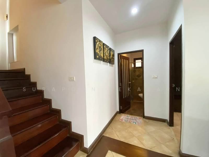 หมู่บ้านอบอุ่น, Nonthaburi, Bang Yai, Nonthaburi, 5 Bedrooms, 300 sqm, Single Detached House For Rent, by Supaporn Sekajarn, 10395625 - DDproperty.com