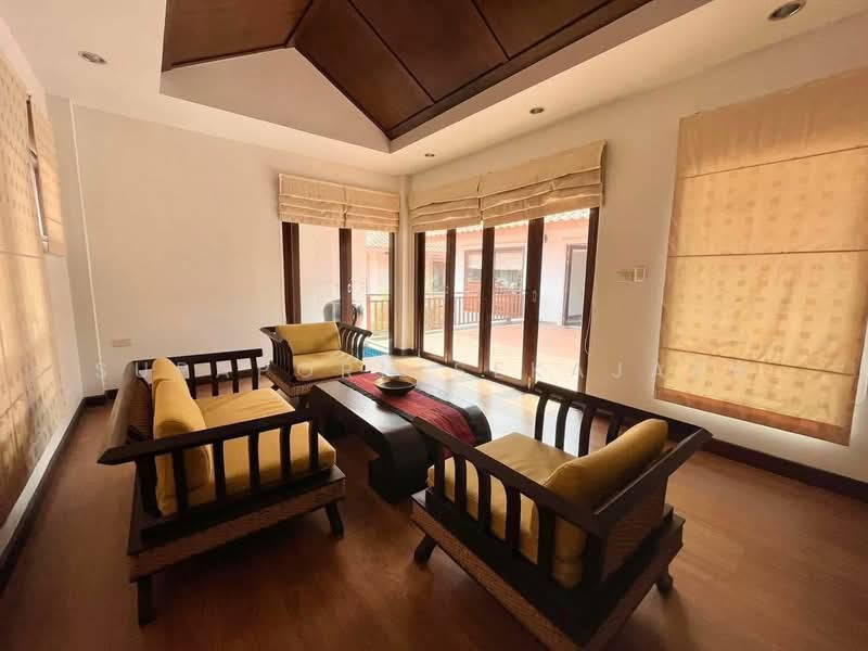 หมู่บ้านอบอุ่น, Nonthaburi, Bang Yai, Nonthaburi, 5 Bedrooms, 300 sqm, Single Detached House For Rent, by Supaporn Sekajarn, 10395625 - DDproperty.com