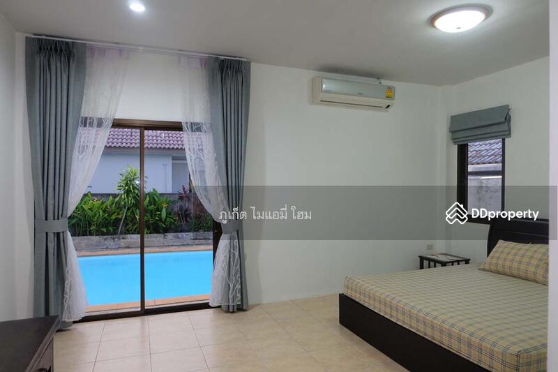 1st bedroom