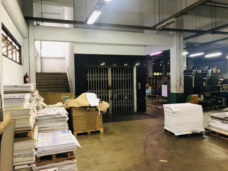 ซอยรามคำแหง 42, Bangkok, Hua Mak, Bang Kapi, Bangkok, , 4,000 sqm, Warehouse/Factory For Sale, by Khun Palat, 10497632 - DDproperty.com