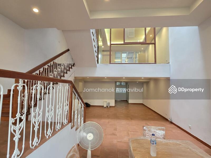 For Rent - House for rent on wireless road, Bangkok