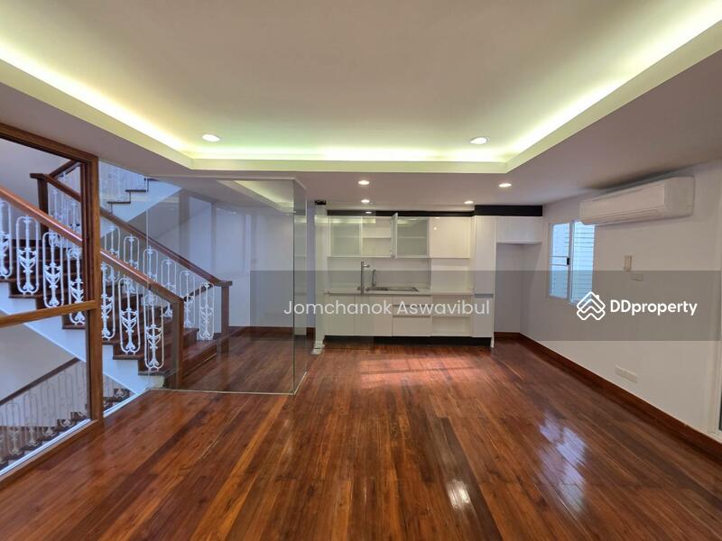 For Rent - House for rent on wireless road, Bangkok