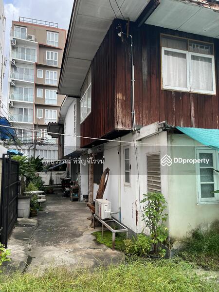For Sale - Land and property for sale in Naradhiwat 13 , Satorn , size 79sqw. Sale 16,900,000 Baht, Bangkok