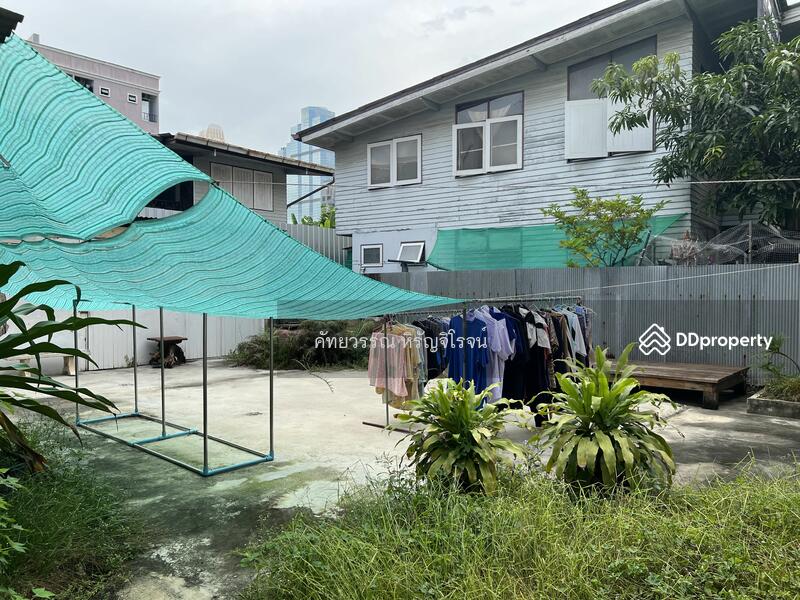 For Sale - Land and property for sale in Naradhiwat 13 , Satorn , size 79sqw. Sale 16,900,000 Baht, Bangkok