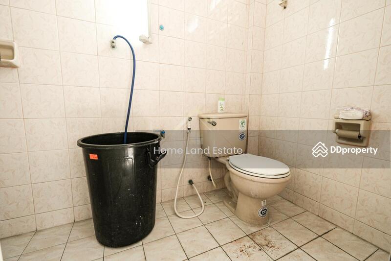 For Rent - อาคารพาณิชย์ 3 ชั้น ติดสี่เเยกราชวิถี, Bangkok