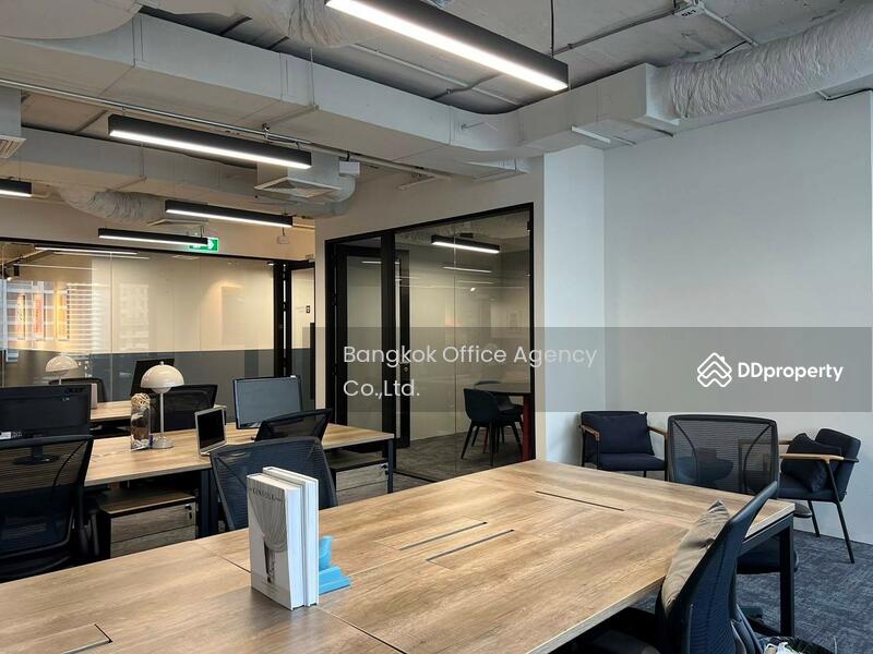 For Rent - Office for rent Silom BTS Saladaeng Fully furnished free Wifi 100sqm. 290 K (Nego)Line/Tel 09891538, Bangkok