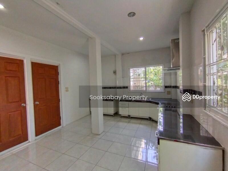 Corner House for sale just 15 minutes to Chiang Mai Airport, Chiang Mai, San Ton Pao, San Kamphaeng, Chiang Mai, 3 Bedrooms, 337 sqm, Single Detached House For Sale, by Nantawan Rattanapong, 10553422 - DDproperty.com