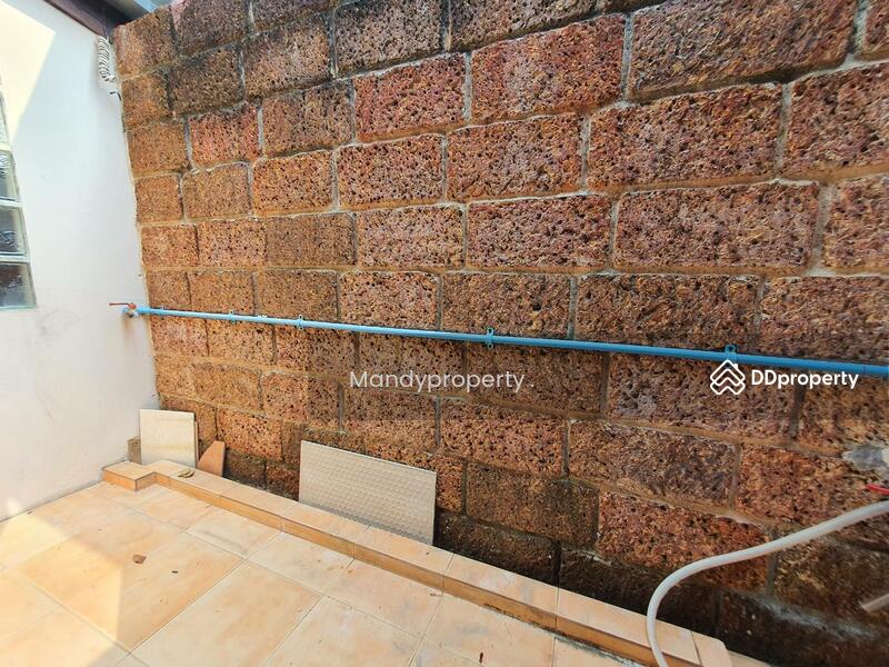 For Sale - Townhouse for sale, Chuan Chuen Village, Prachachuen Soi 30, Bang Sue District., Bangkok
