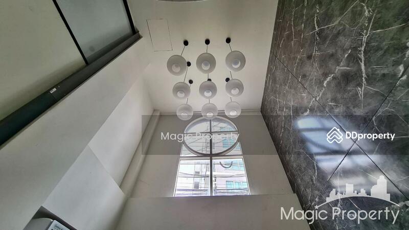 For Sale - Commercial Building on Ratchadaphisek Road 2 Buildings For Sale, Bangkok