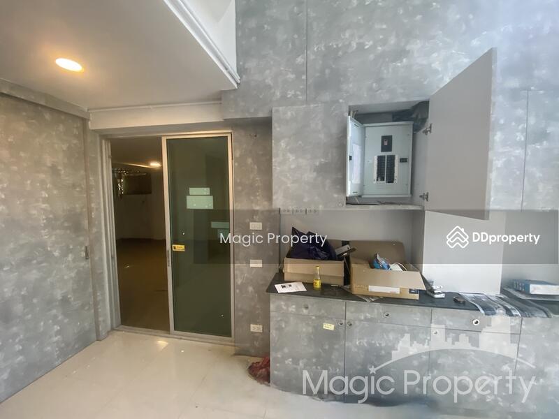 For Sale - Commercial Building on Ratchadaphisek Road 2 Buildings For Sale, Bangkok