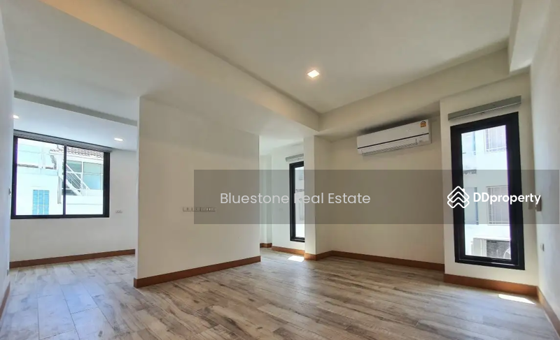 Luxury Townhouse With Private Pool, Bangna, Bangkok, Bangkok, Bang Na, Bang Na, Bangkok, 4 Bedrooms, 450 sqm, Townhouse For Rent, by Thiti Boonchurn, 10575751 - DDproperty.com