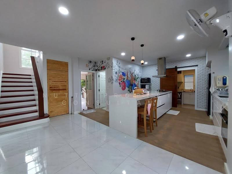 Ratchaphruek Suanluang Village, bangkok, 122 ถนนเฉลิมพระเกียรติ ร.9 ซอย 54, Dok Mai, Prawet, Bangkok, 3 Bedrooms, 400 sqm, Single Detached House For Sale, by Nutty Property Consultant, 10580921 - DDproperty.com