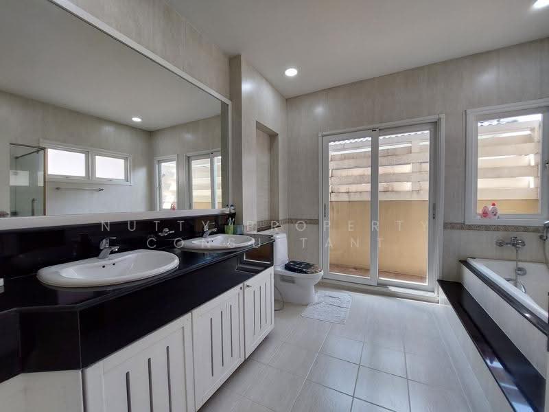 Ratchaphruek Suanluang Village, bangkok, 122 ถนนเฉลิมพระเกียรติ ร.9 ซอย 54, Dok Mai, Prawet, Bangkok, 3 Bedrooms, 400 sqm, Single Detached House For Sale, by Nutty Property Consultant, 10580921 - DDproperty.com