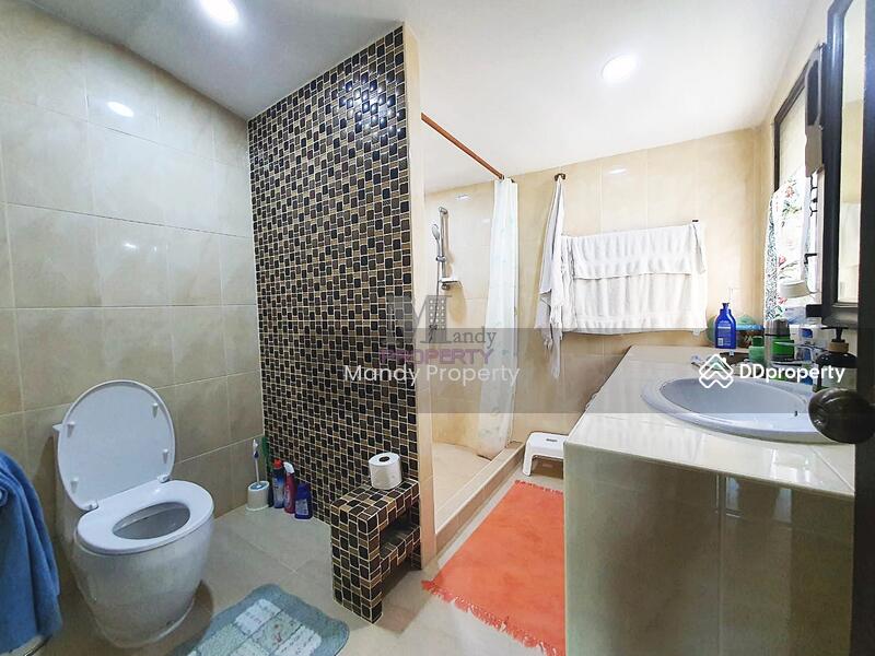 House for sale in Korat, behind Wat Suthachinda, Nakhon Ratchasima, Nai