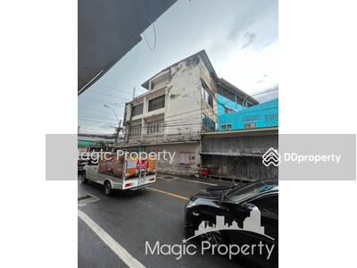 ขาย - ขายอาคารพาณิชย์ ในสุขุมวิท 71 (ปรีดีพนมยง 31), กรุงเทพ