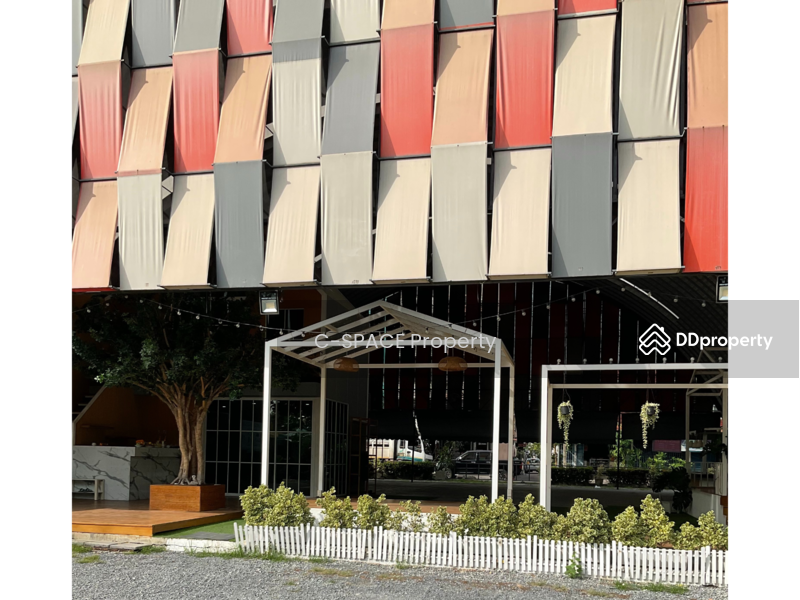 For Rent - Selling space for rent / goods / food near BTS Udomsuk, Bangkok