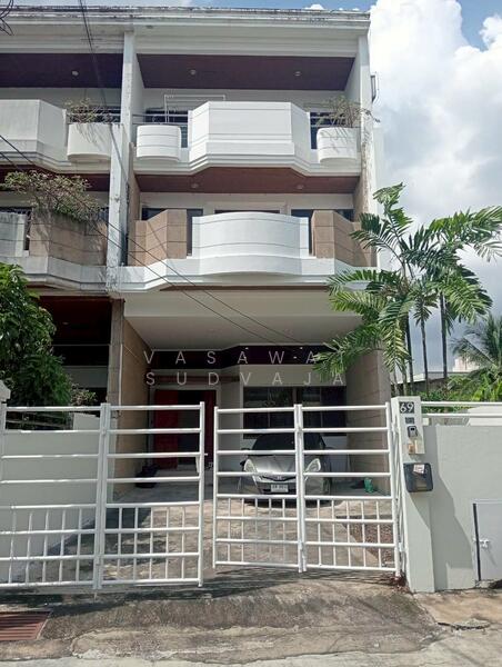 For Rent - For Rent Townhome Sukhumvit 99 Near BTS Bangchak, Bangkok