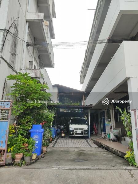 For Sale - อาคารพาณิชย์ 4 ชั้น 2 คูหา เมืองทองธานี พร้อมที่ดินและอาคารหอพัก 4 ชั้น 102 ตร.ว., Nonthaburi