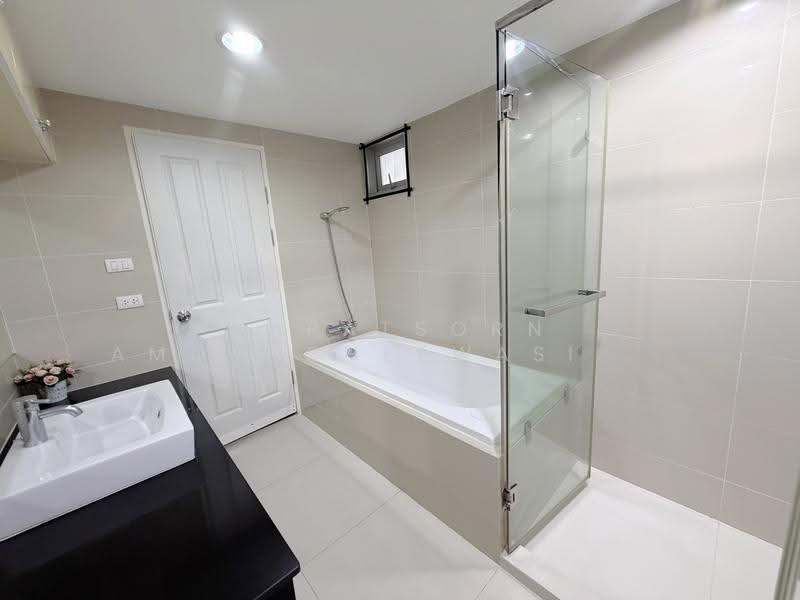 Belle Grand Rama 9, Bangkok, 131 Rama 9 Road, Huai Khwang, Bangkok, 3 Bedrooms, 103 sqm, Condo For Rent, by Napatsorn Amorncheewasillapakul, 10619314 - DDproperty.com