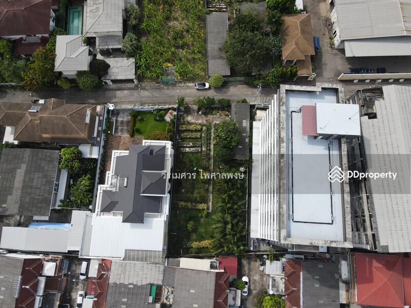 ขายที่ดินอ่อนนุช (เหมาะสร้าง บ้าน + สำนักงาน + Condominium) 209 ตารางวา ถนนกว้าง 8 m. ใกล้รถไฟฟ้า ห้