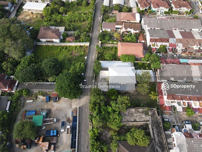 ขายที่ดินอ่อนนุช พร้อมสิ่งปลูกสร้าง (เหมาะสร้าง บ้าน + สำนักงาน + Condominium) 1-0-11 ไร่ ถนนกว้าง 8