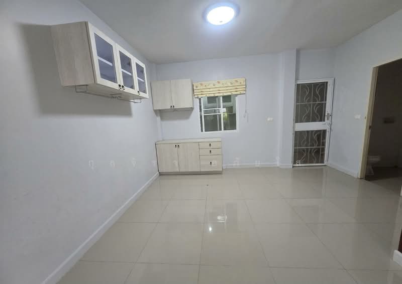 ไลโอนอฟ, Bangkok, ช่างอากาศอุทิศ, Si Khan, Don Mueang, Bangkok, 3 Bedrooms, 140 sqm, Townhouse For Rent, by กุลจิรา อภัยโส, 10619387 - DDproperty.com