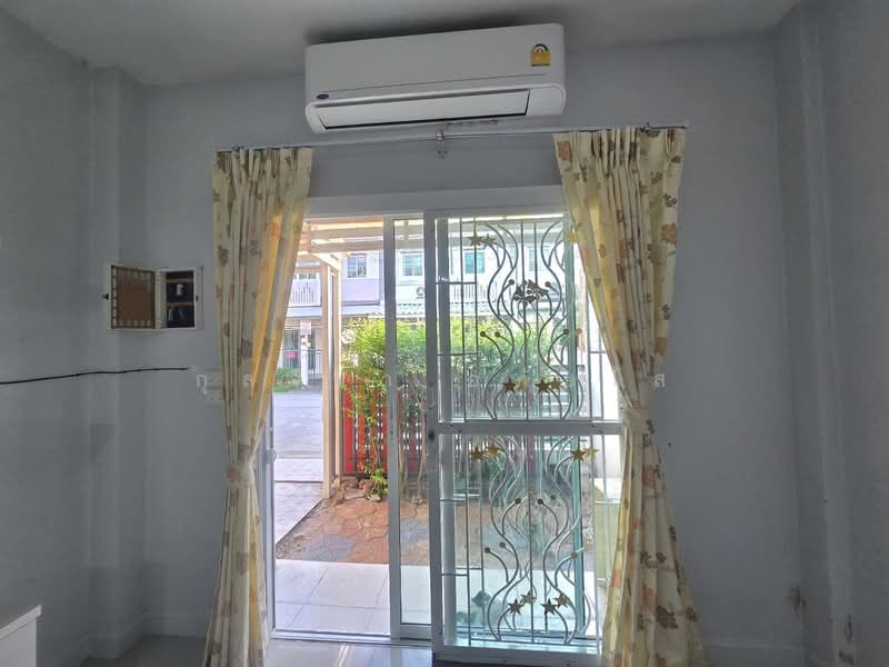 ไลโอนอฟ, Bangkok, ช่างอากาศอุทิศ, Si Khan, Don Mueang, Bangkok, 3 Bedrooms, 140 sqm, Townhouse For Rent, by กุลจิรา อภัยโส, 10619387 - DDproperty.com