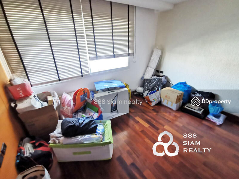 Le Raffine Sukhumvit 24, Bangkok, Soi Sukhumvit 24, Khong Tan, Khlong Toei, Bangkok, 3 Bedrooms, 372 sqm, Condo For Sale, by Sutapat Pariwong, 10624704 - DDproperty.com