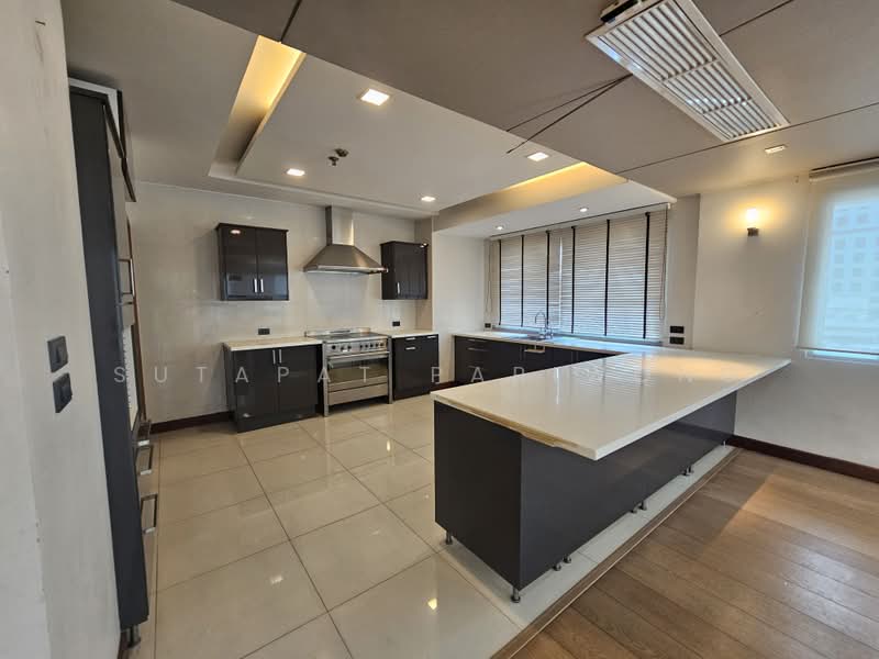 Le Raffine Sukhumvit 24 : เลอ รัฟฟิเน่ สุขุมวิท 24, กรุงเทพ, ซอยสุขุมวิท 24, คลองตัน, คลองเตย, กรุงเทพ, 372 ตร.ม., คอนโด ขาย, โดย Sutapat Pariwong, 10624704 - DDproperty.com