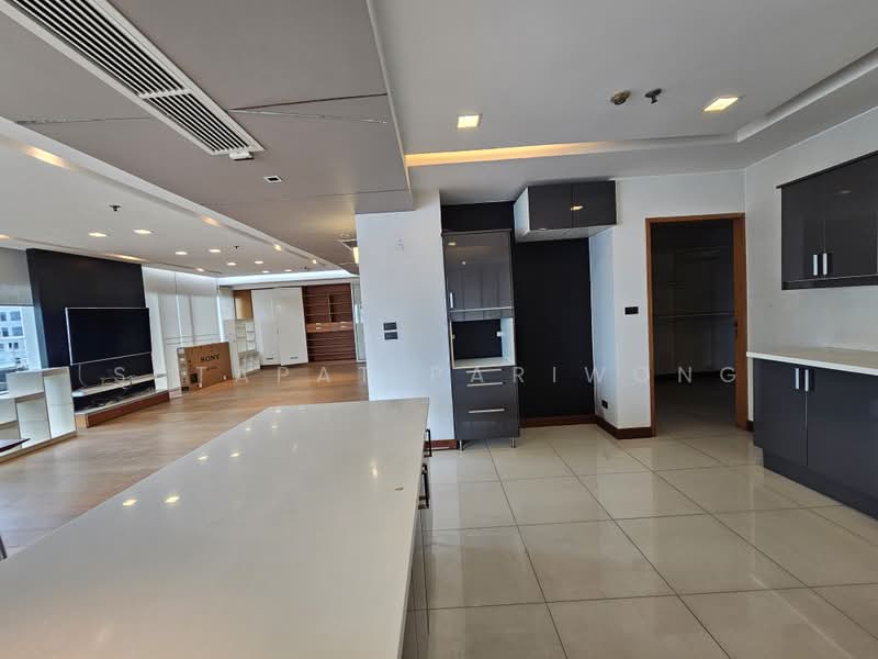 Le Raffine Sukhumvit 24 : เลอ รัฟฟิเน่ สุขุมวิท 24, กรุงเทพ, ซอยสุขุมวิท 24, คลองตัน, คลองเตย, กรุงเทพ, 372 ตร.ม., คอนโด ขาย, โดย Sutapat Pariwong, 10624704 - DDproperty.com
