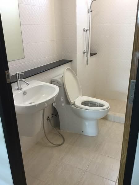 ออทัม เรสซิเด้นซ์ (เพชรเกษม 114) AUTUMM RESIDENCE, กรุงเทพ, หนองค้างพลู, หนองแขม, กรุงเทพ, 170 ตร.ม., ทาวน์เฮ้าส์ ให้เช่า, โดย Airada Parasarn, 10629747 - DDproperty.com