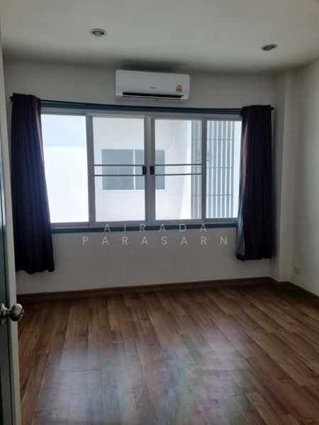 ออทัม เรสซิเด้นซ์ (เพชรเกษม 114) AUTUMM RESIDENCE, Bangkok, Nong Kang Plu, Nong Khaem, Bangkok, 4 Bedrooms, 170 sqm, Townhouse For Rent, by Airada Parasarn, 10629747 - DDproperty.com