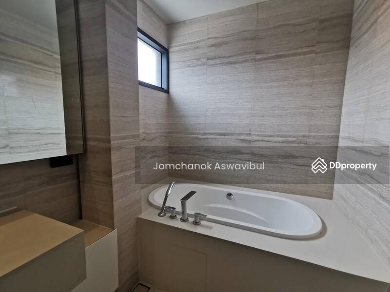 Parc Priva, Bangkok, Thiam Ruammit Road, Huai Khwang, Huai Khwang, Bangkok, 4 Bedrooms, 300 sqm, Single Detached House For Rent, by Jomchanok Aswavibul, 10633500 - DDproperty.com